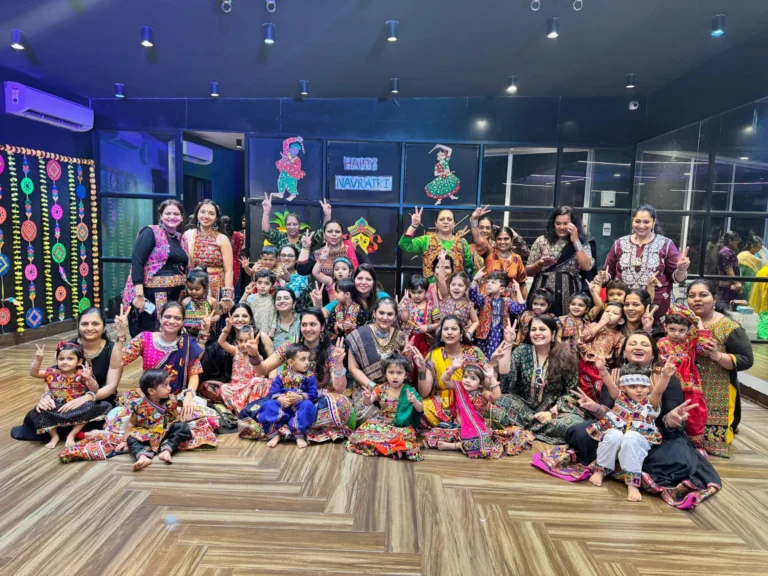 Garba with moms – Eager Beaver Preschools & Daycare, Mumbai